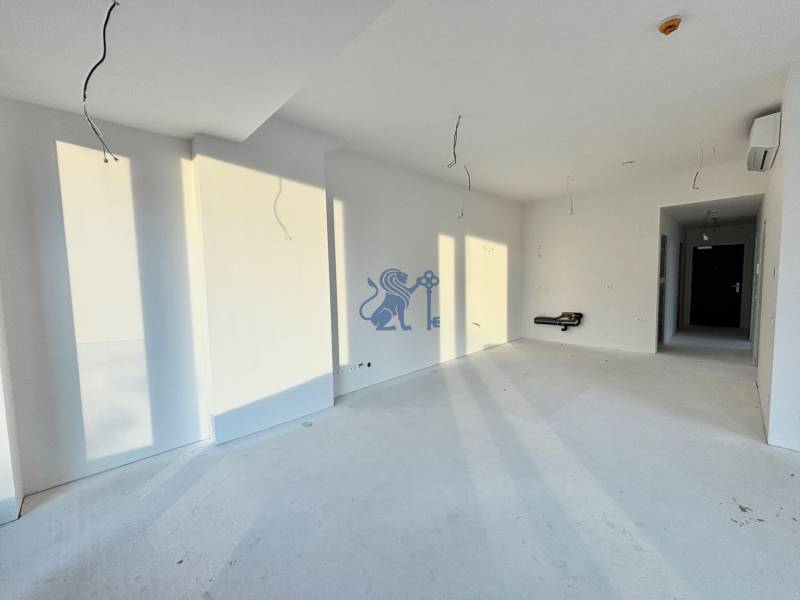 Obývacia izba spojená s kuchyňou