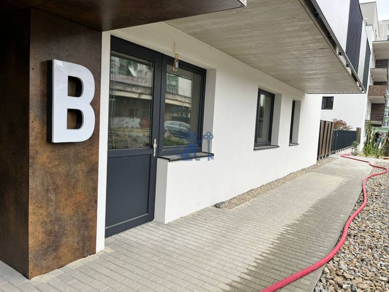 kancelarske_obchodne_priestory_rozkvet (14).jpg