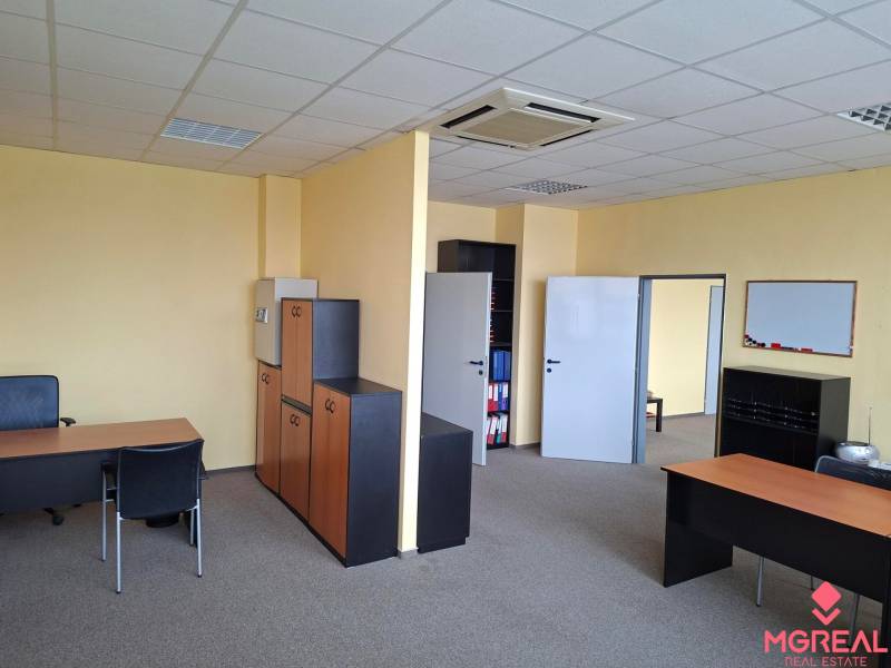 Ospravedlňujem sa, ale potreboval by som vedieť, čo presne chcete preložiť do maďarčiny. Mohli by ste mi poskytnúť text, ktorý chcete preložiť?