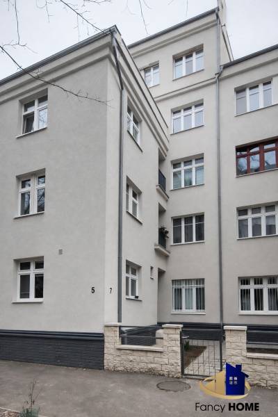 Lakóház a Pri starej prachárni utcában Pozsonyban, Jurajov dvor.