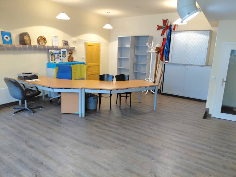 Ospravedlňujem sa, ale potrebujem vedieť, čo konkrétne chcete preložiť do maďarčiny. Môžete mi poskytnúť text, ktorý potrebujete preložiť?