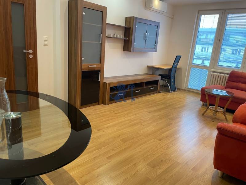 ružinov_byt_na_prenajom (17).jpg