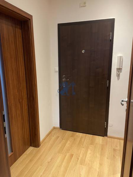 ružinov_byt_na_prenajom (9).jpg