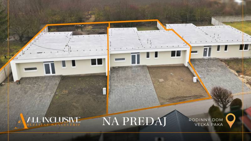 Családi ház Nagypakán, Csukárska Paka-n két parkolóhellyel.