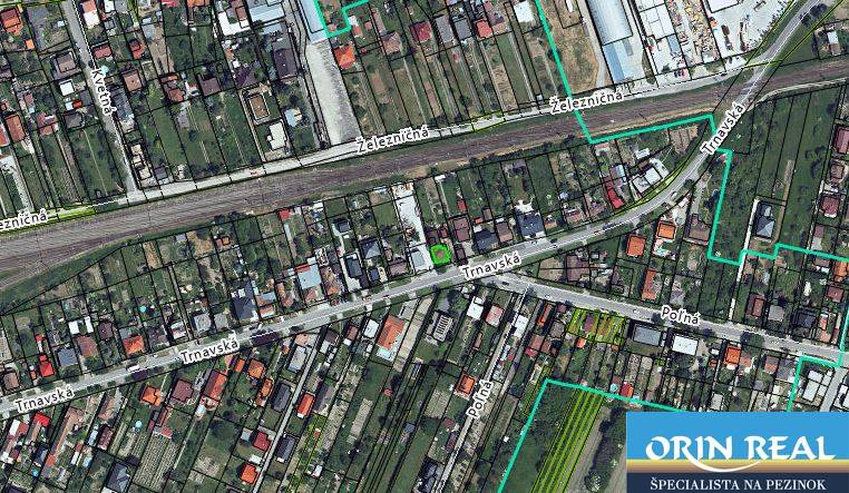 Családi házak légifelvétele a Bernolákovo-i Trnavská utcában.