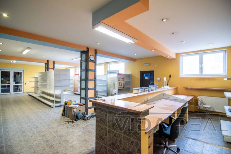 Samozrejme, prosím, poskytnite text, ktorý chcete preložiť do maďarčiny.