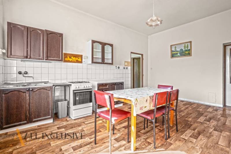 13 - 2025-10-09T125620.701.jpg