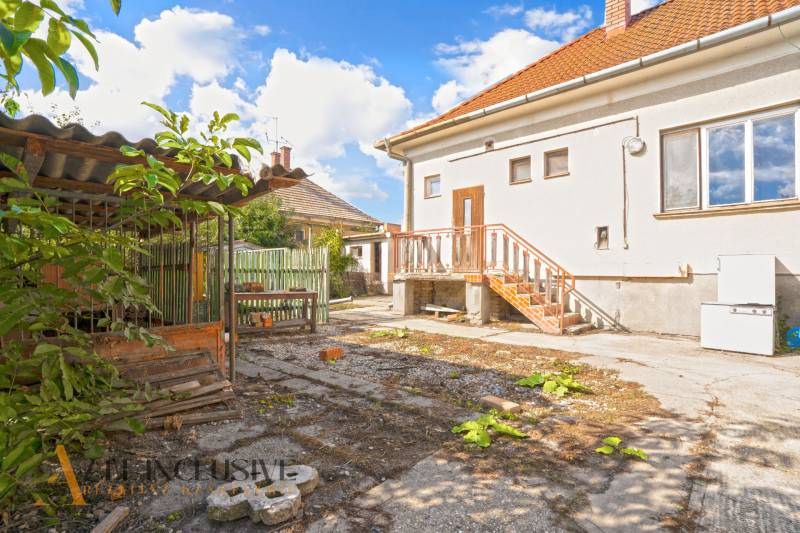 5 - 2025-10-09T125631.918.jpg