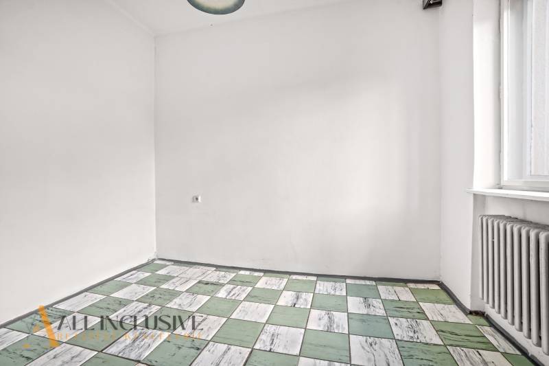 11 - 2025-10-09T125622.365.jpg