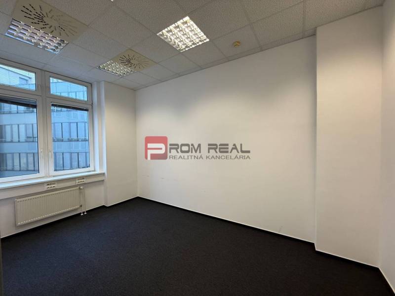 Je mi ľúto, ale potrebujem vedieť, čo presne chcete preložiť do maďarčiny. Prosím, poskytnite text, ktorý chcete preložiť.