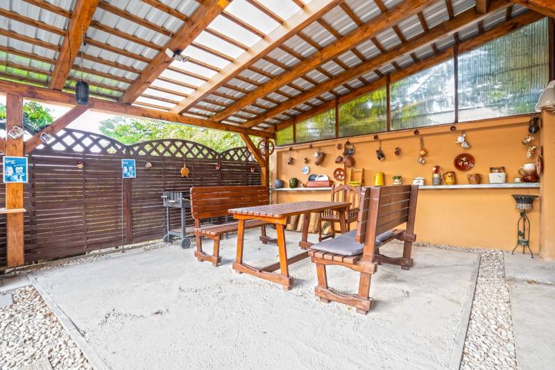 14 - 2025-09-23T131623.417.jpg