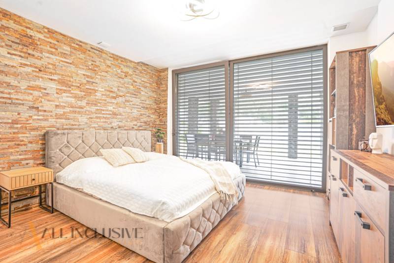 10 - 2025-07-04T210015.315.jpg