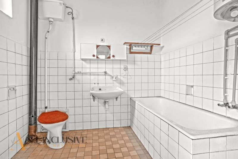 16 - 2025-12-01T161439.887.jpg