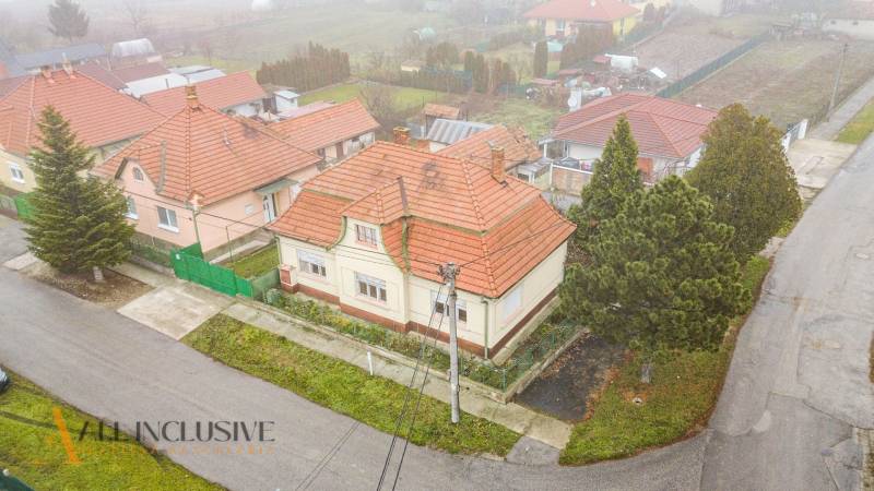 19 - 2025-12-01T161431.713.jpg