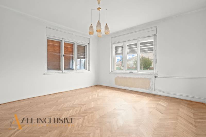 14 - 2025-12-01T161444.292.jpg