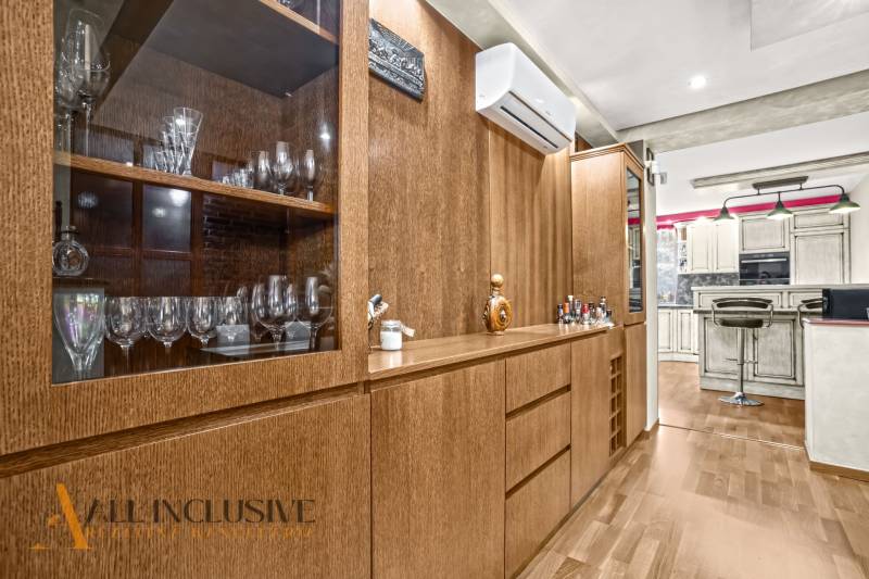 5 - 2025-12-08T102824.100.jpg