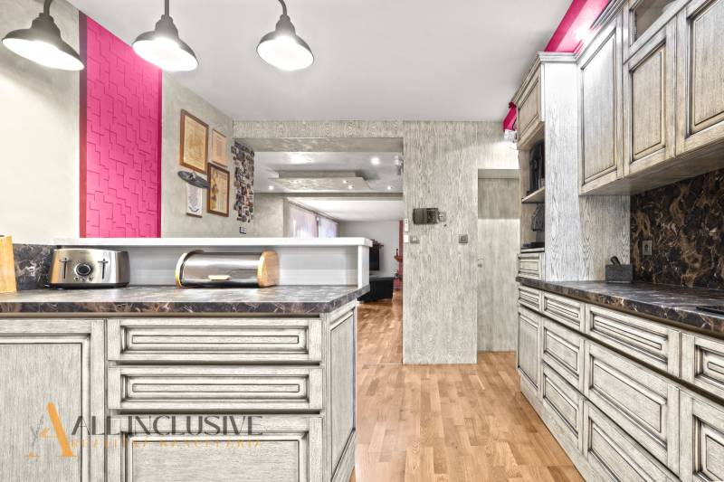 6 - 2025-12-08T102821.838.jpg