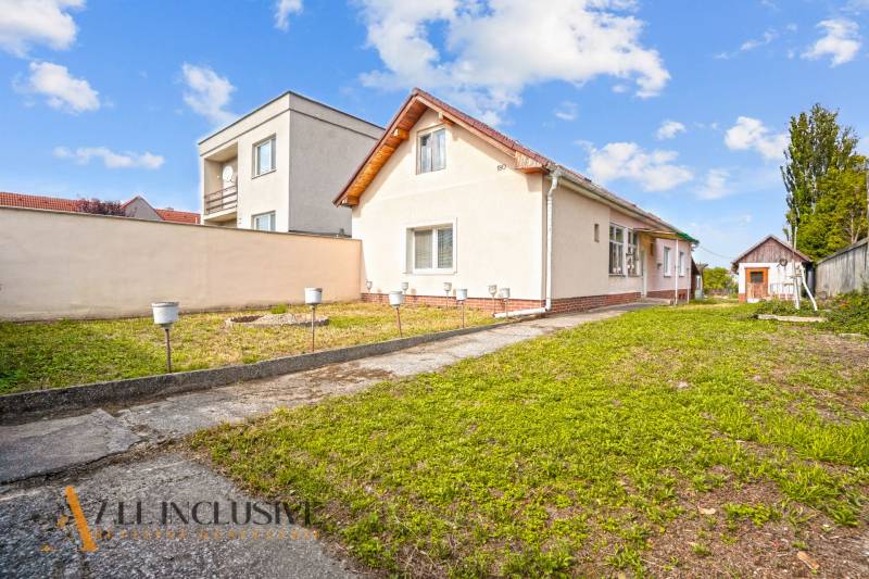 1 - 2025-09-08T145451.972.jpg