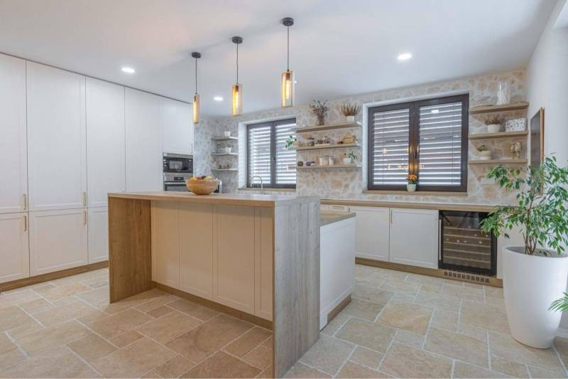 ALL INCLUSIVE |NA PREDAJ 4 IZB RD S DVOJGARÁŽOU, DUNAJSKÁ STREDA