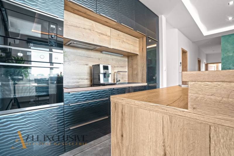 7 - 2025-08-28T111334.975.jpg