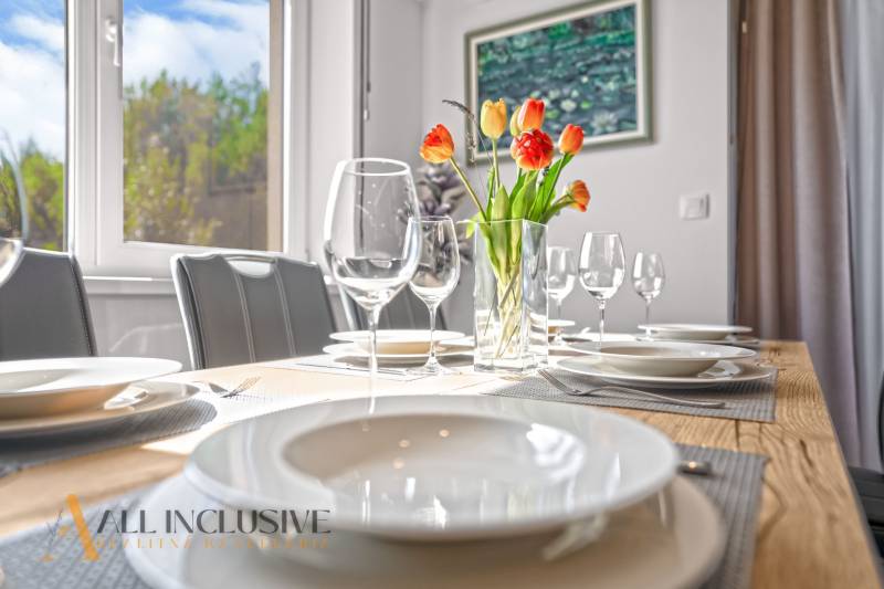 10 - 2025-08-28T111338.809.jpg