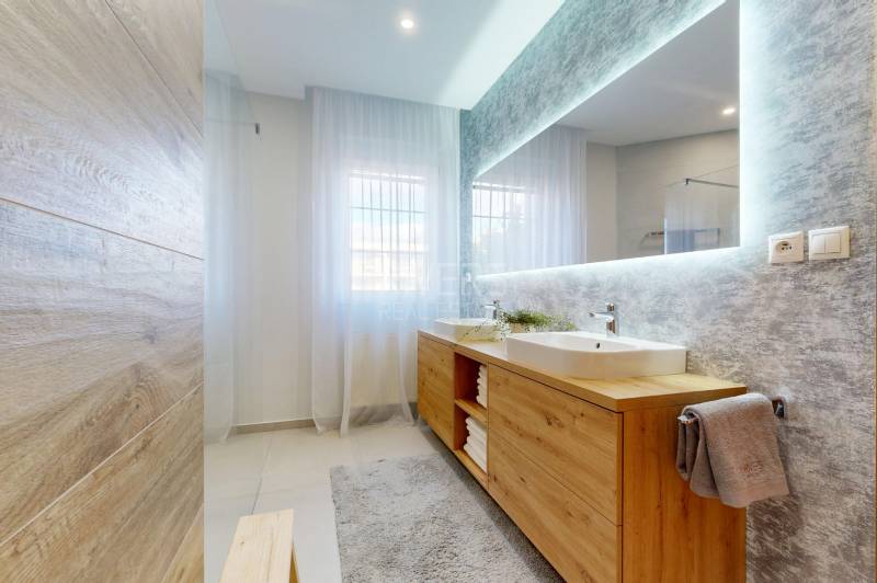 Ivanka pri Dunaji Családi ház eladó reality Senec