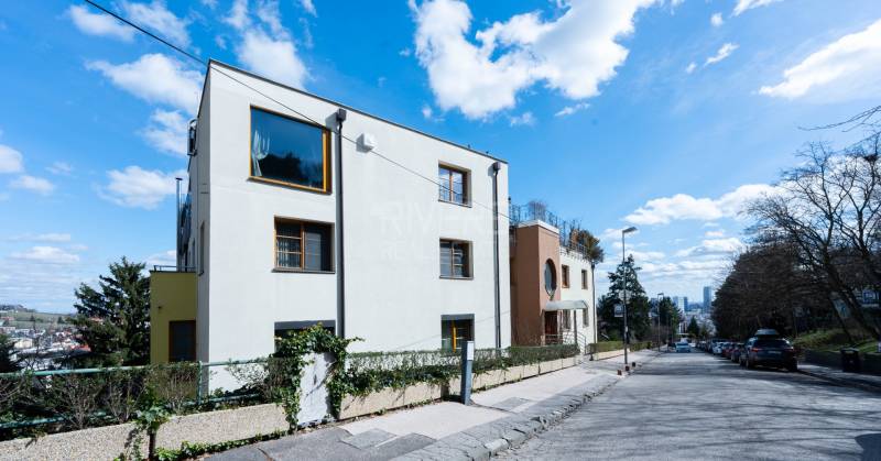 Bratislava - Staré Mesto 5 vagy több szobás eladó reality Bratislava - Staré Mesto