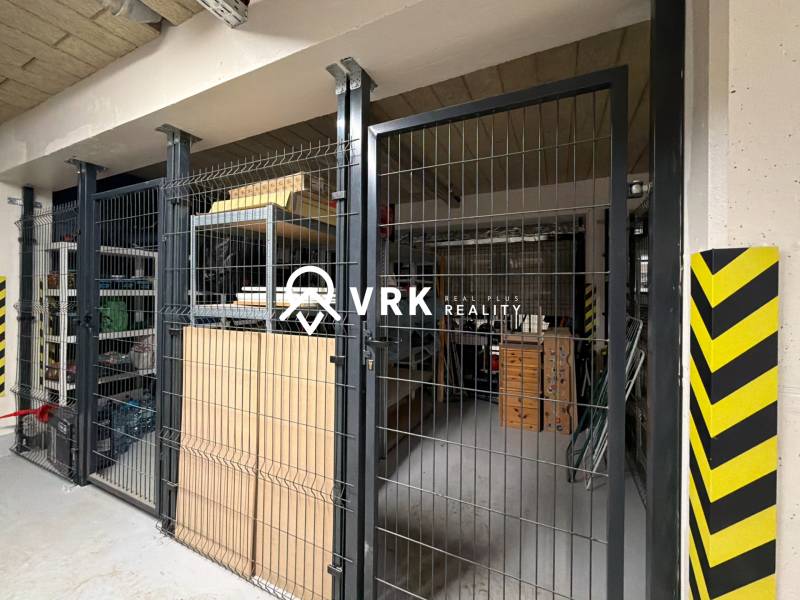 Samozrejme, pošli mi text, ktorý chceš preložiť do maďarčiny.