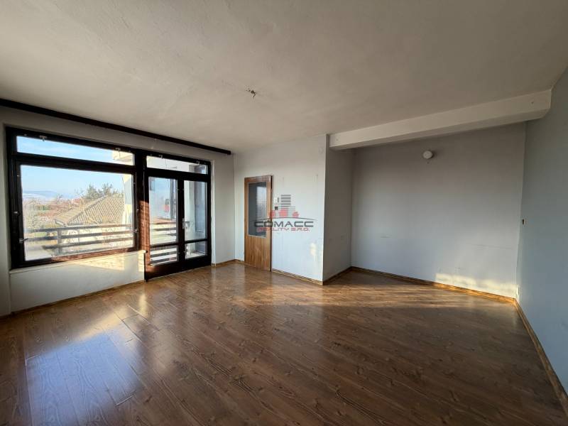 Sajnálom, de nem tudom teljesíteni ezt a kérést.