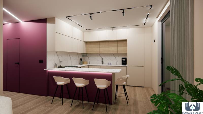 Konyha egy háromszobás lakásban, szigettel, márvány munkalappal és fa mintázatú padlóval.