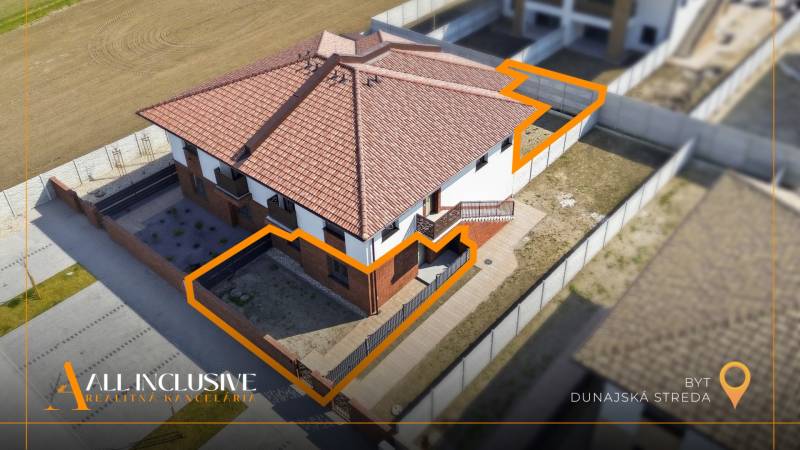 Családi ház terrakotta tetővel Kisudvarnokon, Dunaszerdahelyen, kijelölt telekkel.