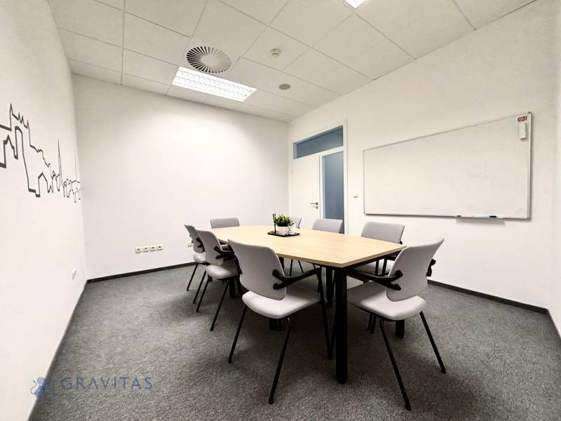 Samozrejme, prosím, poskytnite text, ktorý chcete preložiť do maďarčiny.