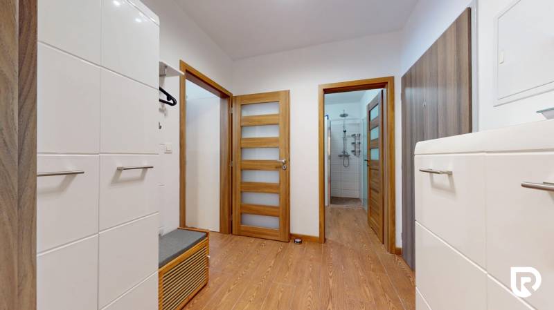 RentHub-I-Pri-Vapenickom-Potoku--12012025_214829.jpg