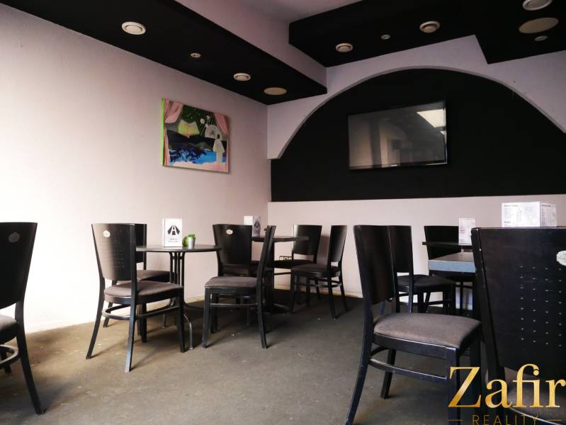 Sajnálom, ale potrebujem vedieť, čo konkrétne chcete preložiť do maďarčiny. Mohli by ste mi poskytnúť text, ktorý chcete preložiť?