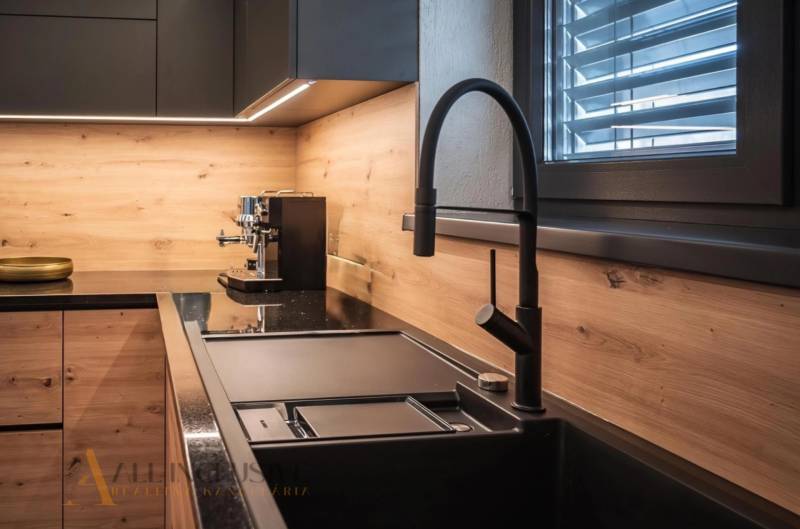 Logo kép_20251126_170536_0000_edit_32350293720835.png