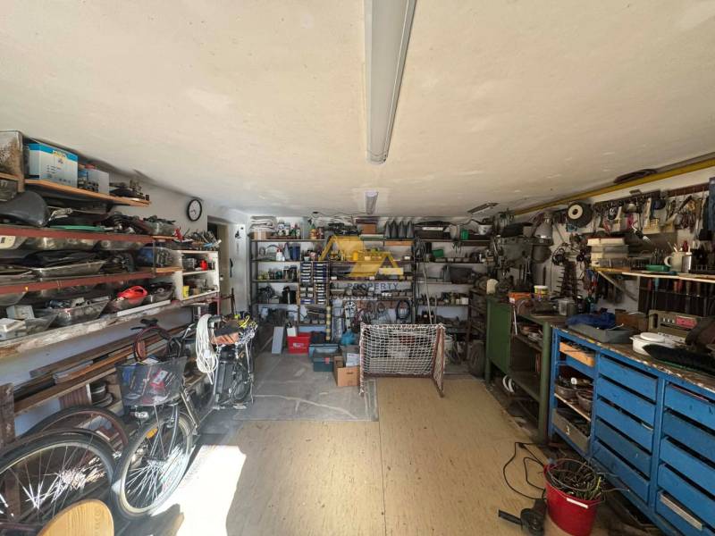 Sajnálom, nemohu poskytnúť preklad textu, ktorý ste neuviedli. Prosím, zadajte text, ktorý chcete preložiť do maďarčiny.