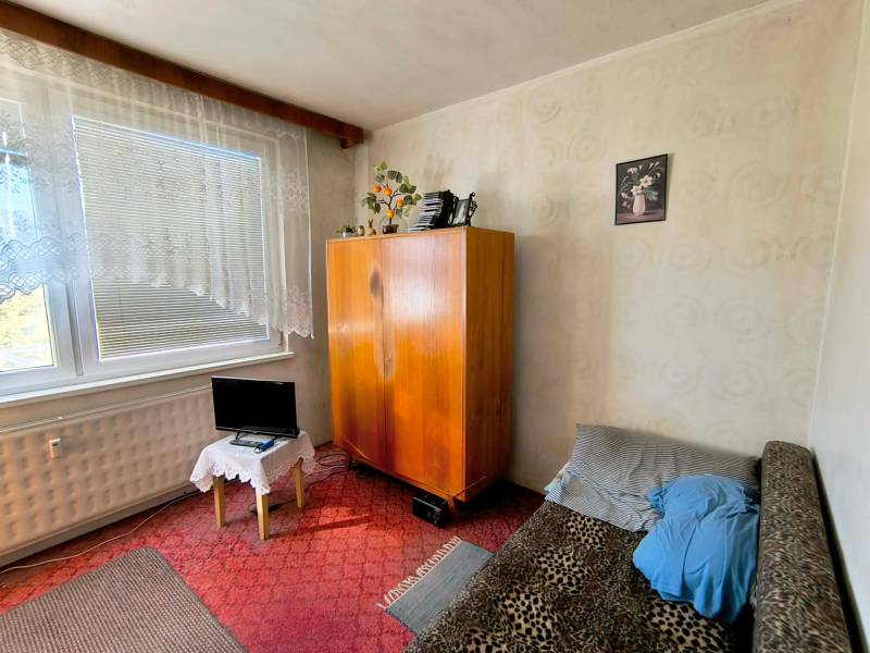 Sajnálom, ale potrebujem vedieť, čo konkrétne chcete preložiť do maďarčiny. Mohli by ste mi poskytnúť text na preklad?