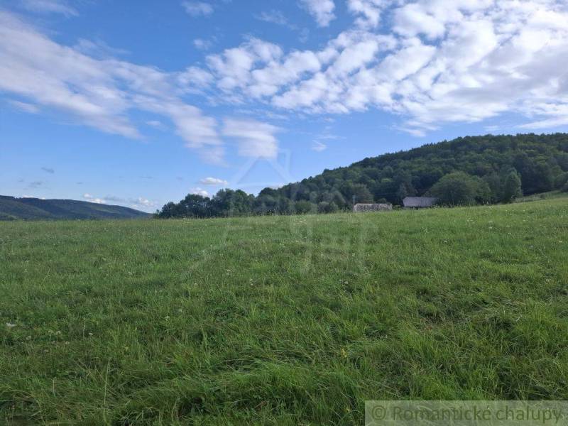 Zöldövezet és dombok Felsőtiszafüreden, ideális telkek - lakóhely természeti környezettel.