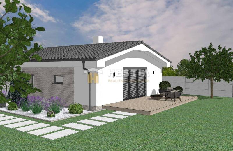 Családi ház Székelyen terasszal, zölddel és kerttel körülvéve.