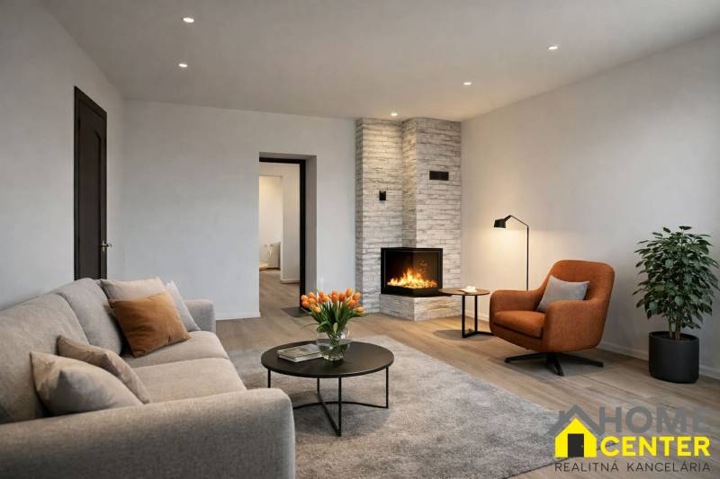 Nappali kandallóval, kényelmes ülőgarnitúrával és fa dekorációjú padlóval egy családi házban.