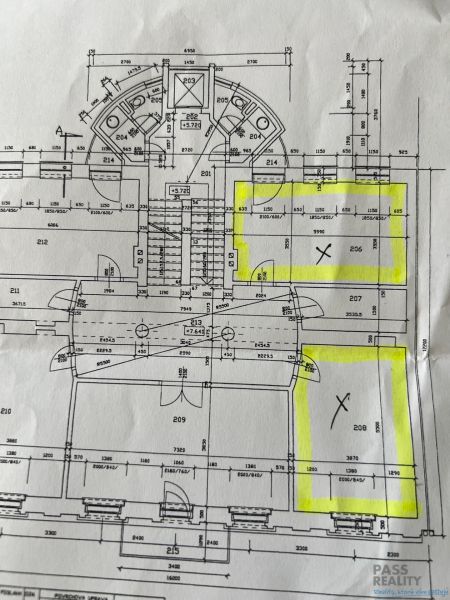 Az irodai alaprajz a 206-os és 208-as helyiségekkel a pozsonyi Grössling utcában.
