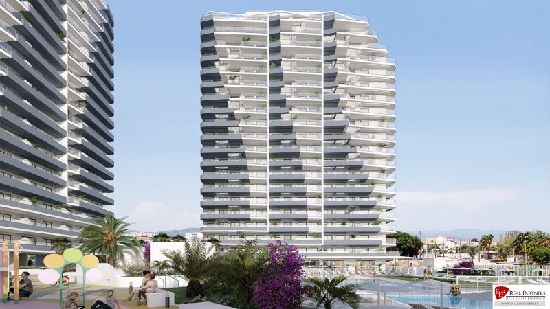 Canet d'En Berenguer panorámás épületben található nyaraló apartman medencével és zöldterülettel.