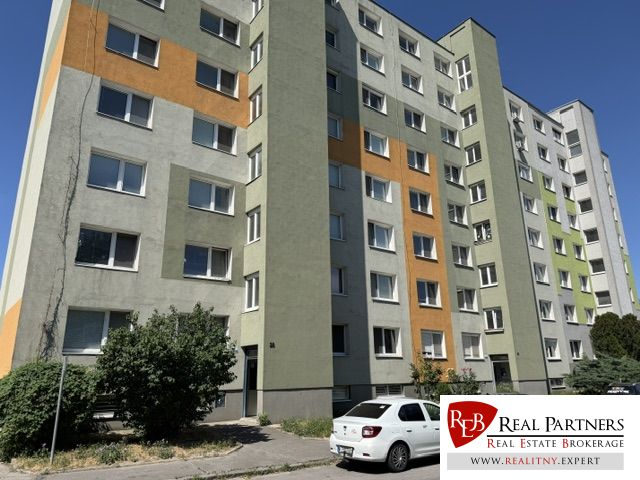 Lakótelep a Dudvážska utcában, Pozsony - Podunajské Biskupice, 1 szobás lakást kínál.