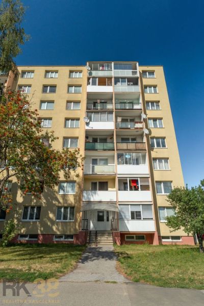Ludvíka Svobodu utcai lakóház Poprádon elérhető 3 szobás lakással.