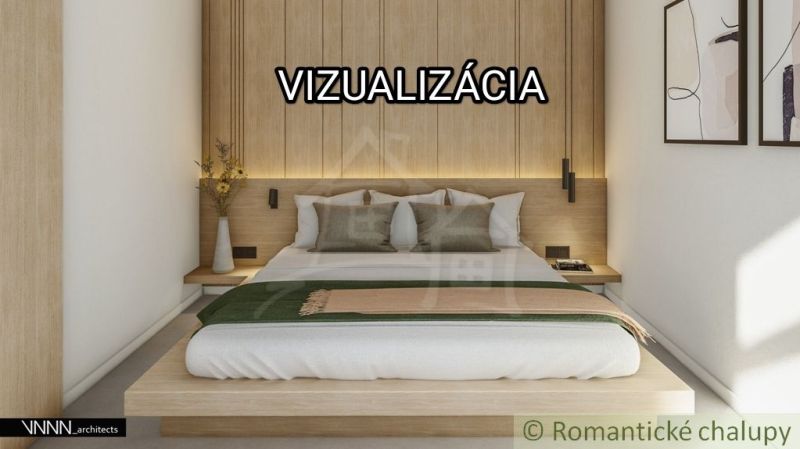 Hálószoba családi házban fa dekorációval és egyszerű berendezéssel.