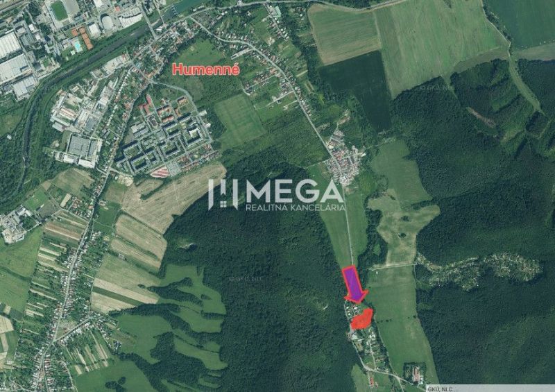 Légi felvétel a Ptičie-i kereskedelmi területekről - Podskalka rész, közel Humenného-hoz.