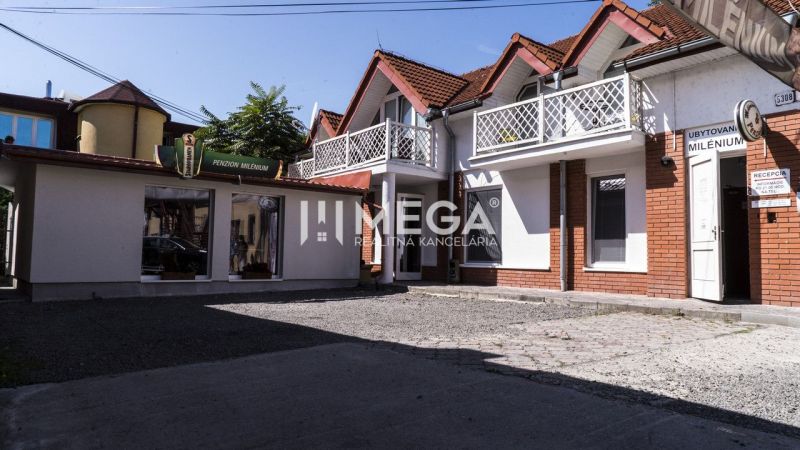A Štefánik utcai panzió épülete Homonnán, kedvelt szálláshely a szállodák és panziók között.