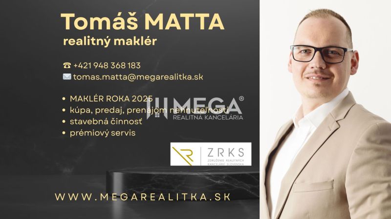 Ingatlanügynök névjegykártyája elérhetőségekkel és szolgáltatások listájával.