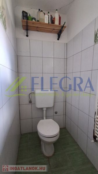 Je mi ľúto, ale potrebujem vedieť, čo presne chcete preložiť do maďarčiny. Mohli by ste mi poskytnúť konkrétny text na preklad?